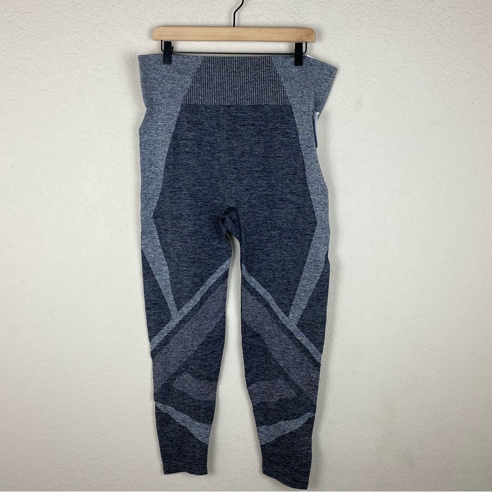 Livi Lane Bryant athletic line NWT leggings